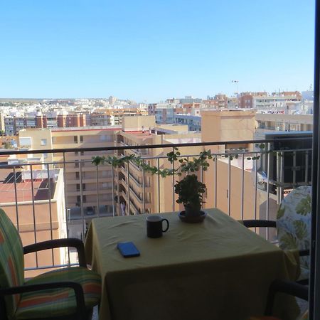 Al Lado De Barcos Y Gran Playa. Apartment Санта Пола Екстериор снимка
